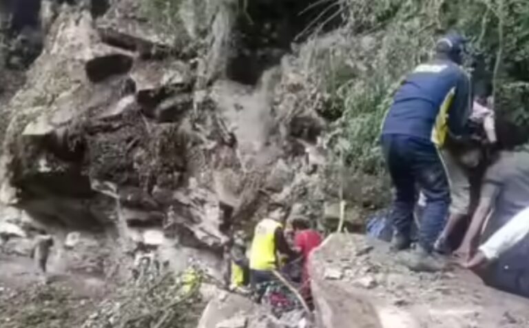 Char Dham Yatra: Landslides wreak havoc on Yamunotri, Badrinath routes; 3 dead, 1 missing, dozens stranded